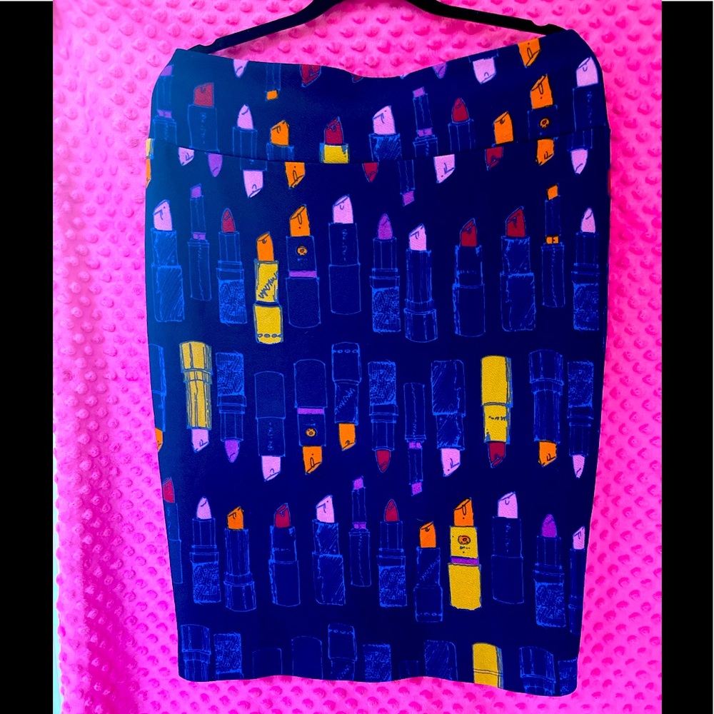 LuLaRoe Cassie Lipsticks!!